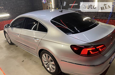 Седан Volkswagen CC / Passat CC 2014 в Львове