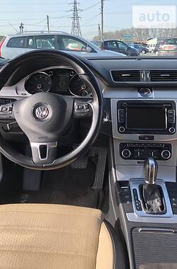 Седан Volkswagen CC / Passat CC 2011 в 