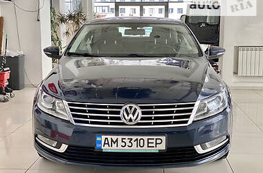 Седан Volkswagen CC / Passat CC 2015 в Киеве