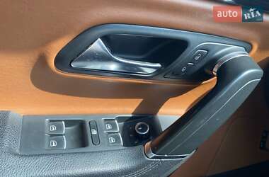 Седан Volkswagen CC / Passat CC 2013 в 