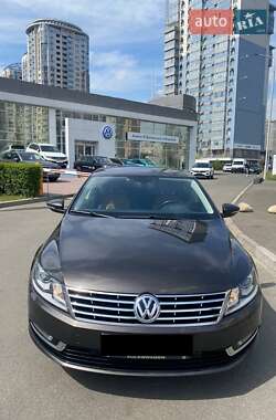 Седан Volkswagen CC / Passat CC 2013 в 