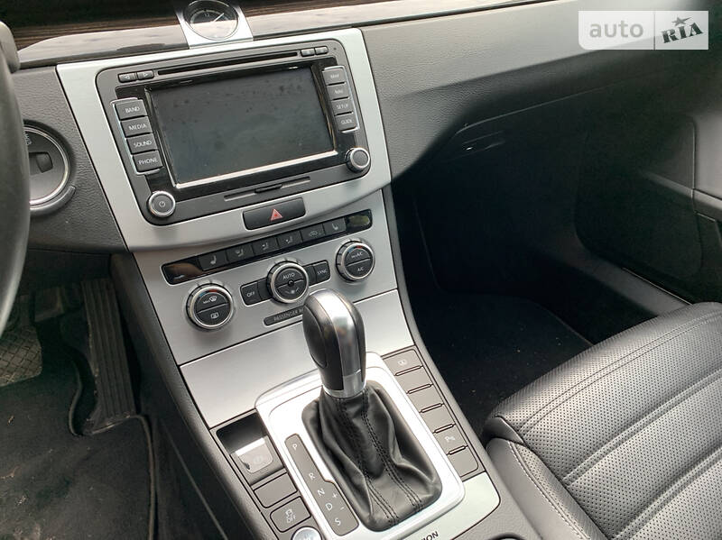 Седан Volkswagen CC / Passat CC 2013 в Ивано-Франковске