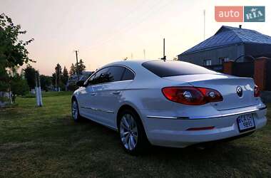 Купе Volkswagen CC / Passat CC 2009 в 