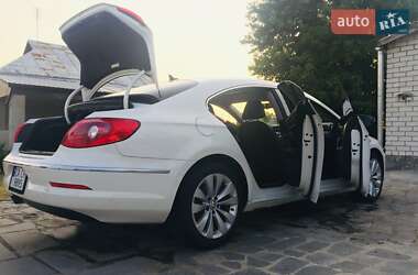 Купе Volkswagen CC / Passat CC 2009 в 