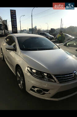 Седан Volkswagen CC / Passat CC 2013 в 