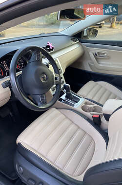Седан Volkswagen CC / Passat CC 2013 в Киеве