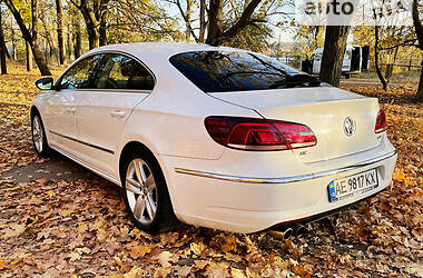 Седан Volkswagen CC / Passat CC 2012 в 
