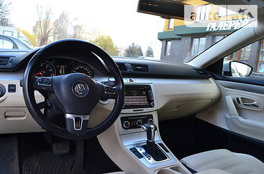 Седан Volkswagen CC / Passat CC 2011 в Луцке