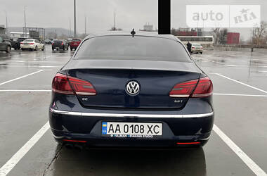 Седан Volkswagen CC / Passat CC 2015 в Киеве