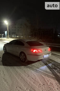 Седан Volkswagen CC / Passat CC 2015 в Чернівцях