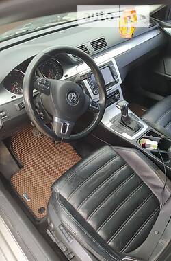 Седан Volkswagen CC / Passat CC 2009 в Попельне