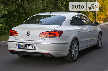 Седан Volkswagen CC / Passat CC 2012 в Сарнах