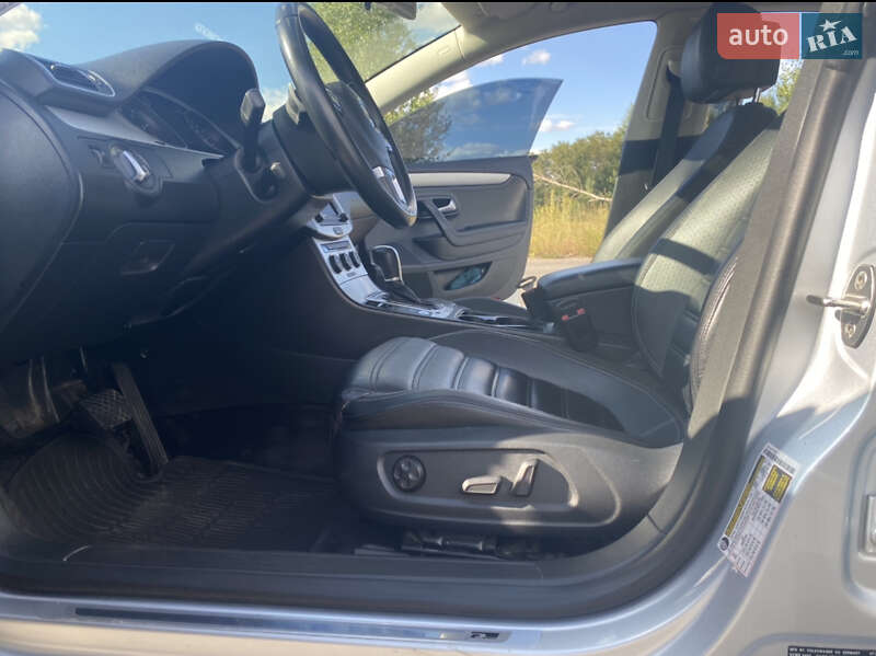 Седан Volkswagen CC / Passat CC 2015 в Полтаві