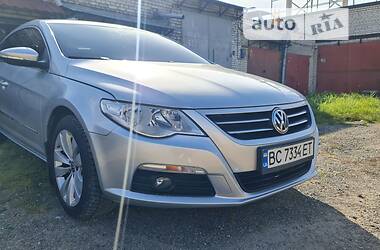 Купе Volkswagen CC / Passat CC 2010 в Львове