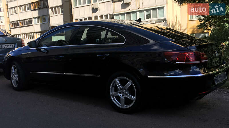 Седан Volkswagen CC / Passat CC 2013 в Києві