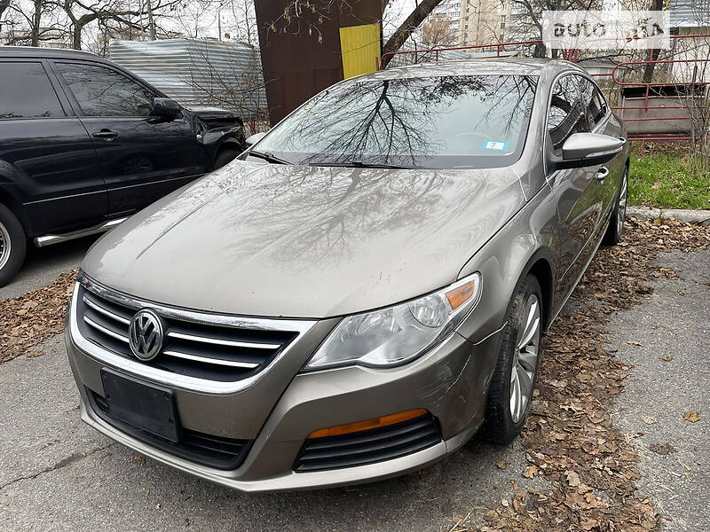 Седан Volkswagen CC / Passat CC 2010 в Киеве