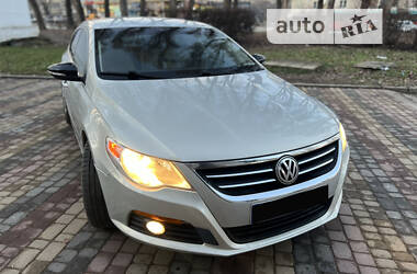 Седан Volkswagen CC / Passat CC 2010 в Черновцах