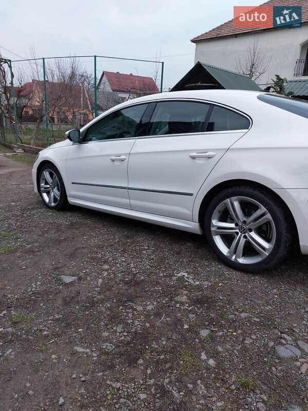 Купе Volkswagen CC / Passat CC 2013 в Ужгороді