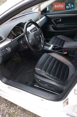 Купе Volkswagen CC / Passat CC 2013 в 