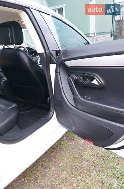 Купе Volkswagen CC / Passat CC 2013 в 