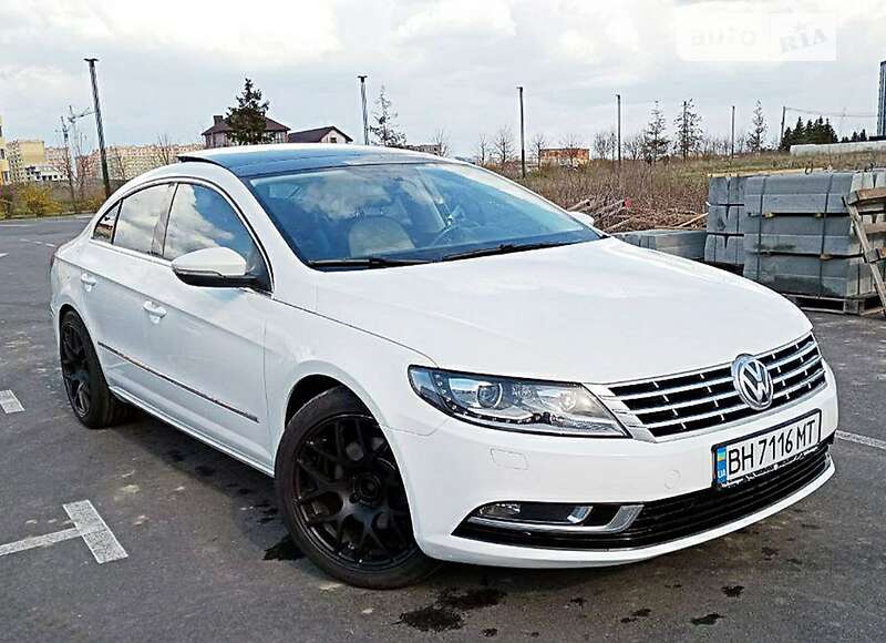 Седан Volkswagen CC / Passat CC 2012 в 