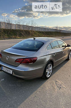 Седан Volkswagen CC / Passat CC 2013 в Киеве