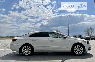 Купе Volkswagen CC / Passat CC 2013 в Киеве