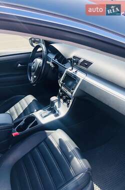 Купе Volkswagen CC / Passat CC 2010 в 