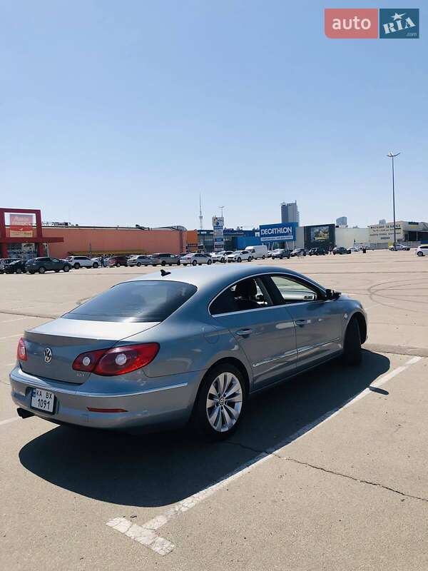 Купе Volkswagen CC / Passat CC 2010 в Киеве