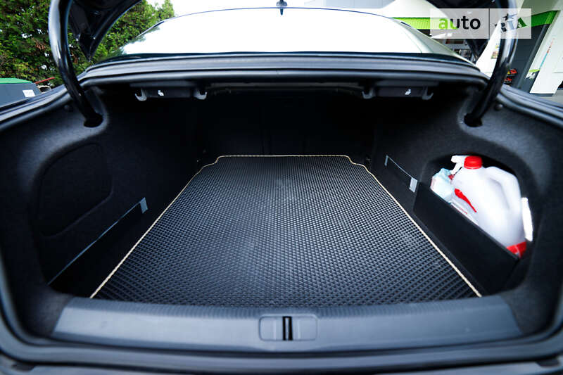 Купе Volkswagen CC / Passat CC 2012 в Львове