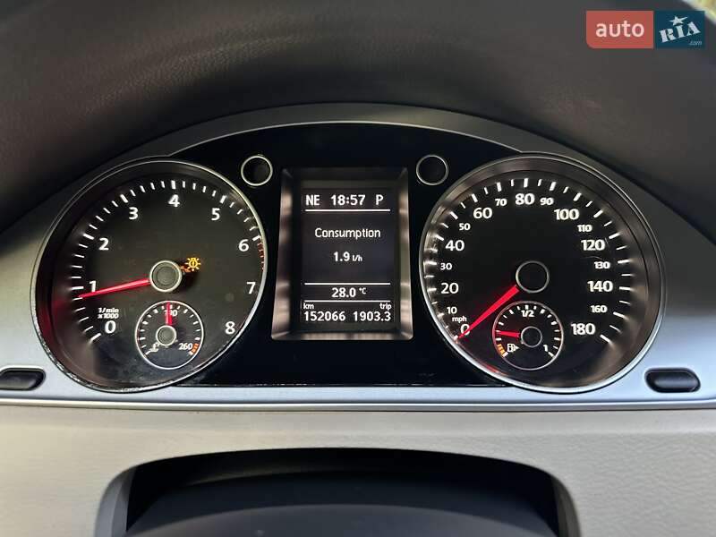 Купе Volkswagen CC / Passat CC 2011 в Львове