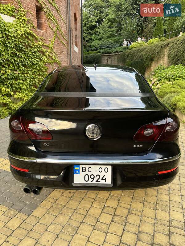 Купе Volkswagen CC / Passat CC 2011 в Львове