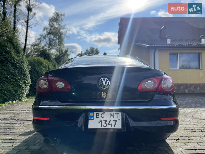Купе Volkswagen CC / Passat CC 2009 в Самборе