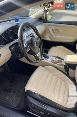 Купе Volkswagen CC / Passat CC 2009 в 