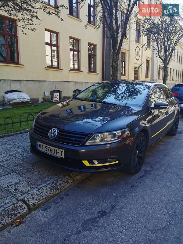 Купе Volkswagen CC / Passat CC 2013 в Києві
