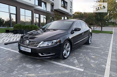 Купе Volkswagen CC / Passat CC 2012 в Ужгороді