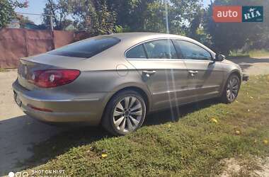 Купе Volkswagen CC / Passat CC 2011 в 