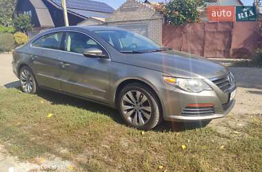Купе Volkswagen CC / Passat CC 2011 в 