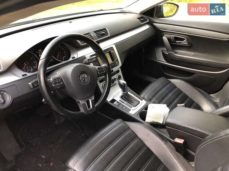 Купе Volkswagen CC / Passat CC 2013 в Ужгороде
