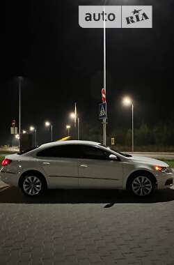 Купе Volkswagen CC / Passat CC 2010 в 