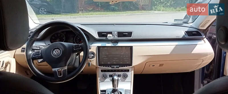 Купе Volkswagen CC / Passat CC 2012 в Львове