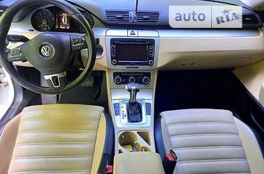 Купе Volkswagen CC / Passat CC 2009 в Гайвороне