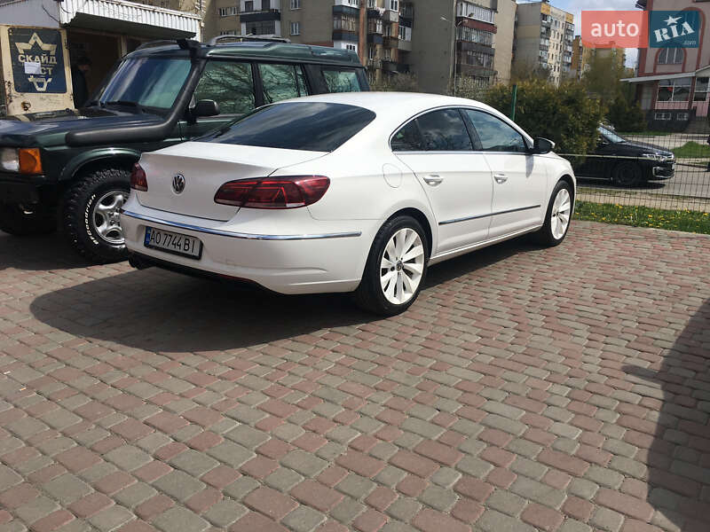 Купе Volkswagen CC / Passat CC 2012 в Ужгороде