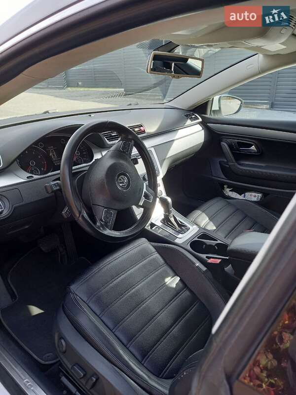 Купе Volkswagen CC / Passat CC 2012 в Хмельницком