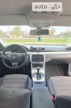 Купе Volkswagen CC / Passat CC 2009 в Бучачі