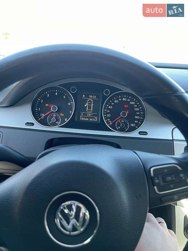Купе Volkswagen CC / Passat CC 2010 в Буче