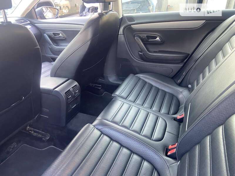 Купе Volkswagen CC / Passat CC 2013 в Буске