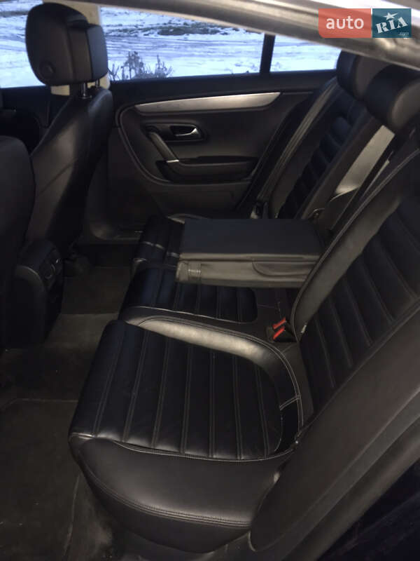 Купе Volkswagen CC / Passat CC 2012 в Чернобае