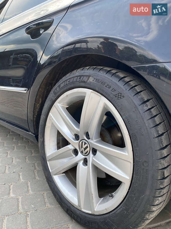 Купе Volkswagen CC / Passat CC 2014 в Староконстантинове