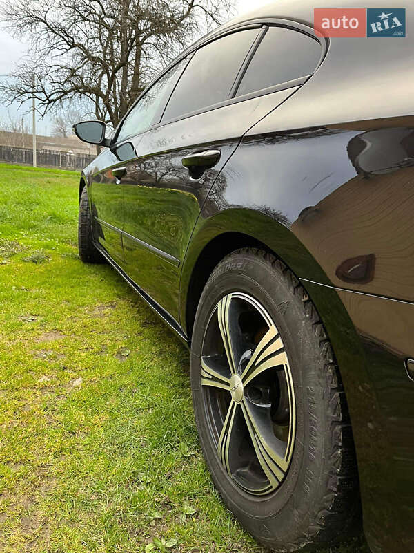 Купе Volkswagen CC / Passat CC 2012 в Ивано-Франковске